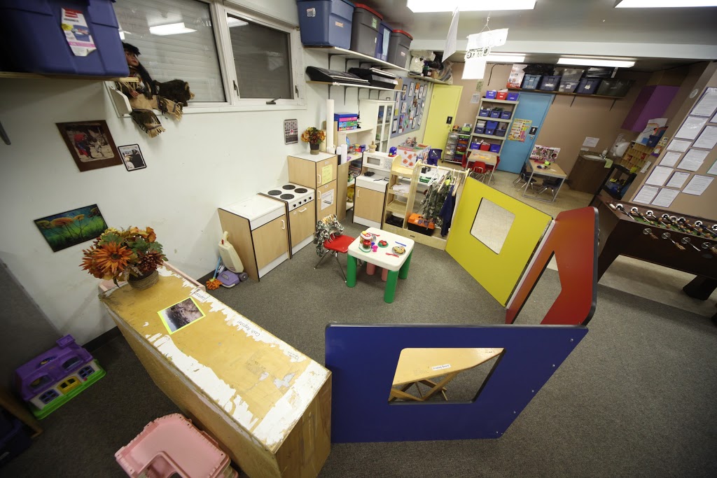 Rainbow Daycare | 450 Woodvale Road East NW, Edmonton, AB T6L 6G5, Canada | Phone: (780) 461-8208