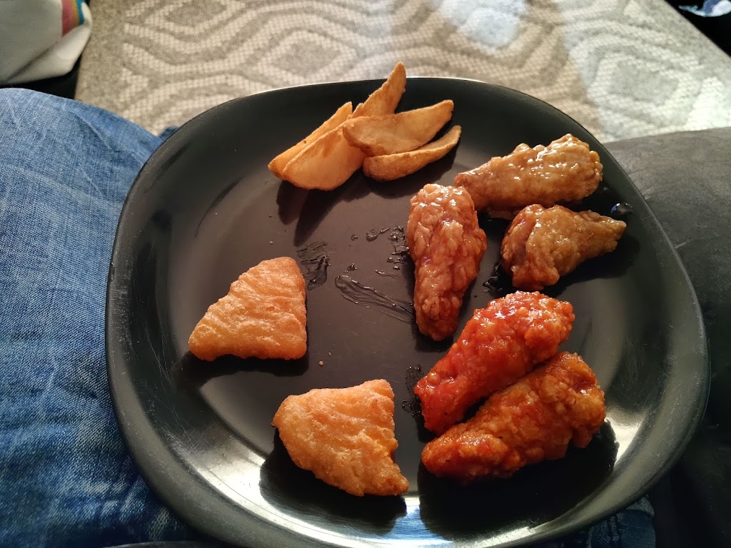 WingsUp! London - Wellington | 879 Wellington Rd, London, ON N6E 3N5, Canada | Phone: (226) 270-3773