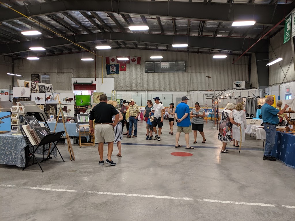 Clarington Farmers Market | 103 Caroline St W, Newcastle, ON L1B 1H1, Canada | Phone: (905) 987-1899
