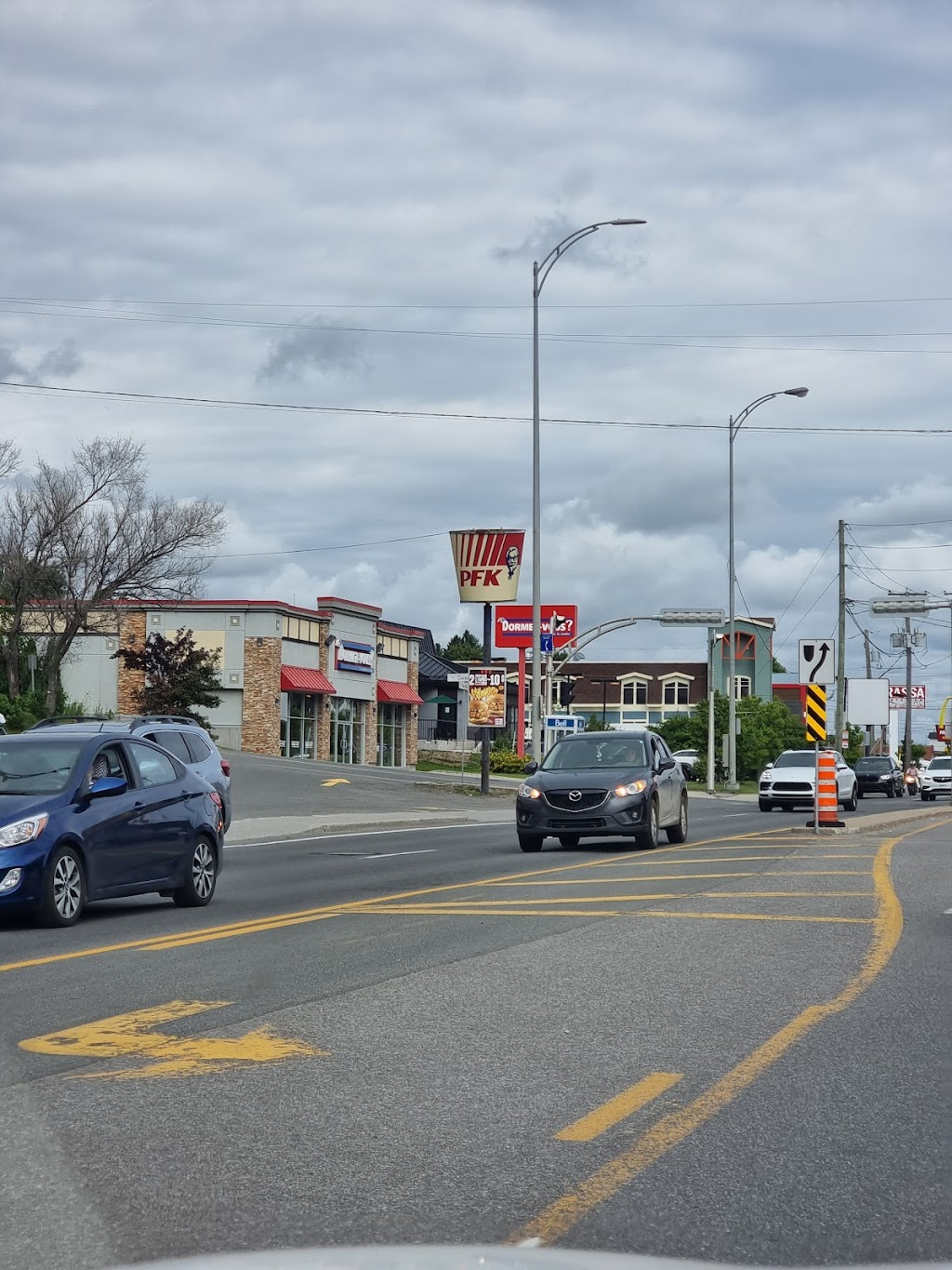 Dormez-vous | 600 Rue Principale E, Sainte-Agathe-des-Monts, QC J8C 1L2, Canada | Phone: (819) 321-3884