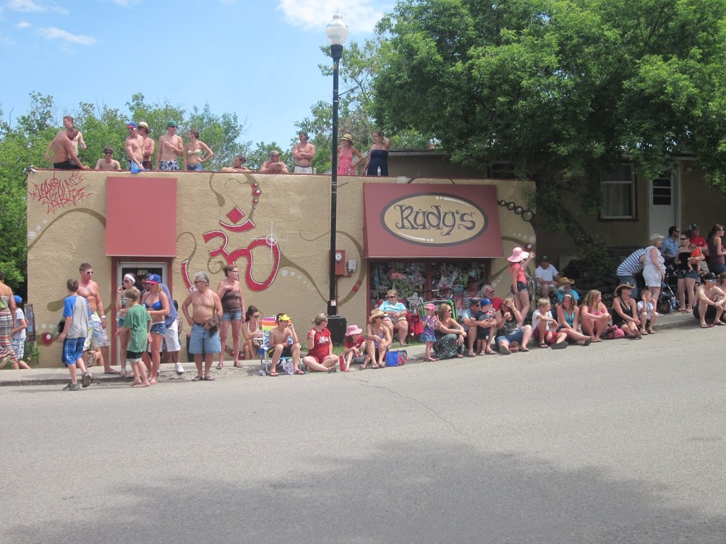 Rudys Regina Beach | 115 Centre St, Regina Beach, SK S0G 4C0, Canada | Phone: (306) 729-3335