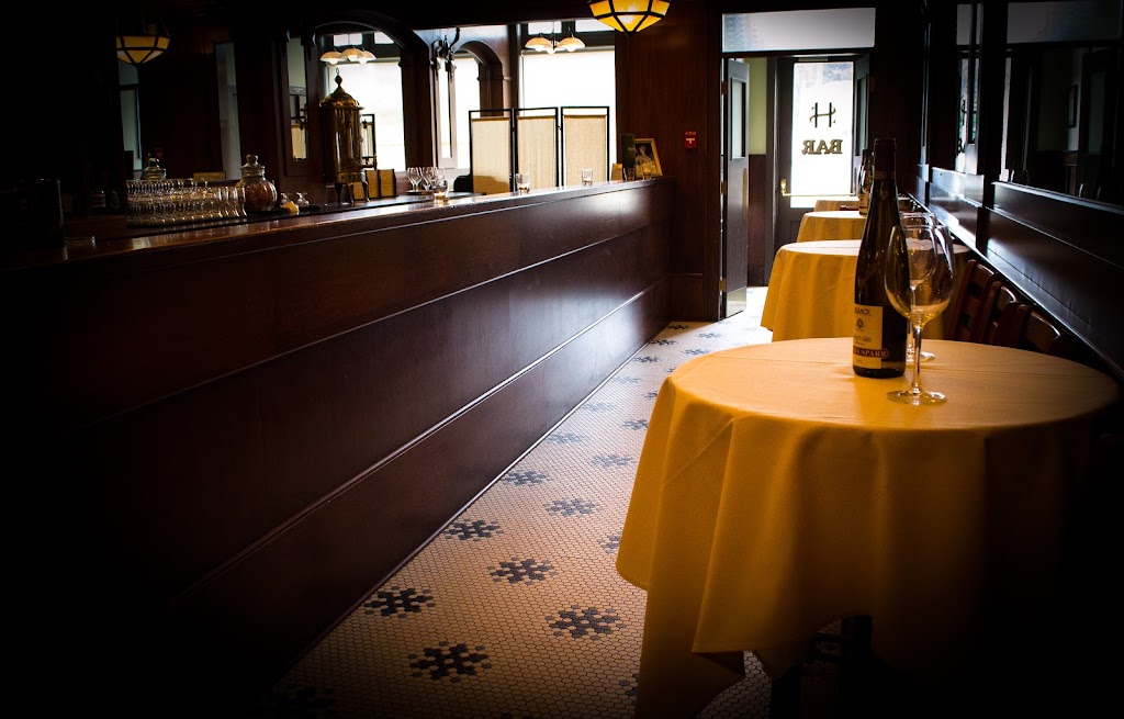 Mahogany Bar | 1920 St, Edmonton, AB T6H, Canada | Phone: (780) 423-4069