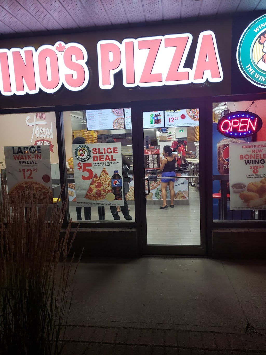 Ginos Pizza & Wing Machine | meal delivery | 91 Rylander Blvd, Scarborough, ON M1B 5M5, Canada | 4162824466 OR +1 416-282-4466