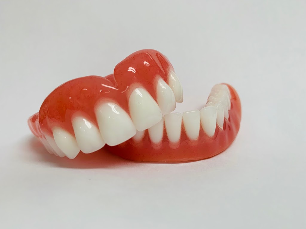 Pierre Kéroack Denturologiste | 9 Boulevard DAnjou, Châteauguay, QC J6J 2P6, Canada | Phone: (450) 698-0480