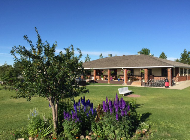 Gull Lake Golf Course | 2 Sunnyside Crescent, Rimbey, AB T0C 2J0, Canada | Phone: (403) 843-3322