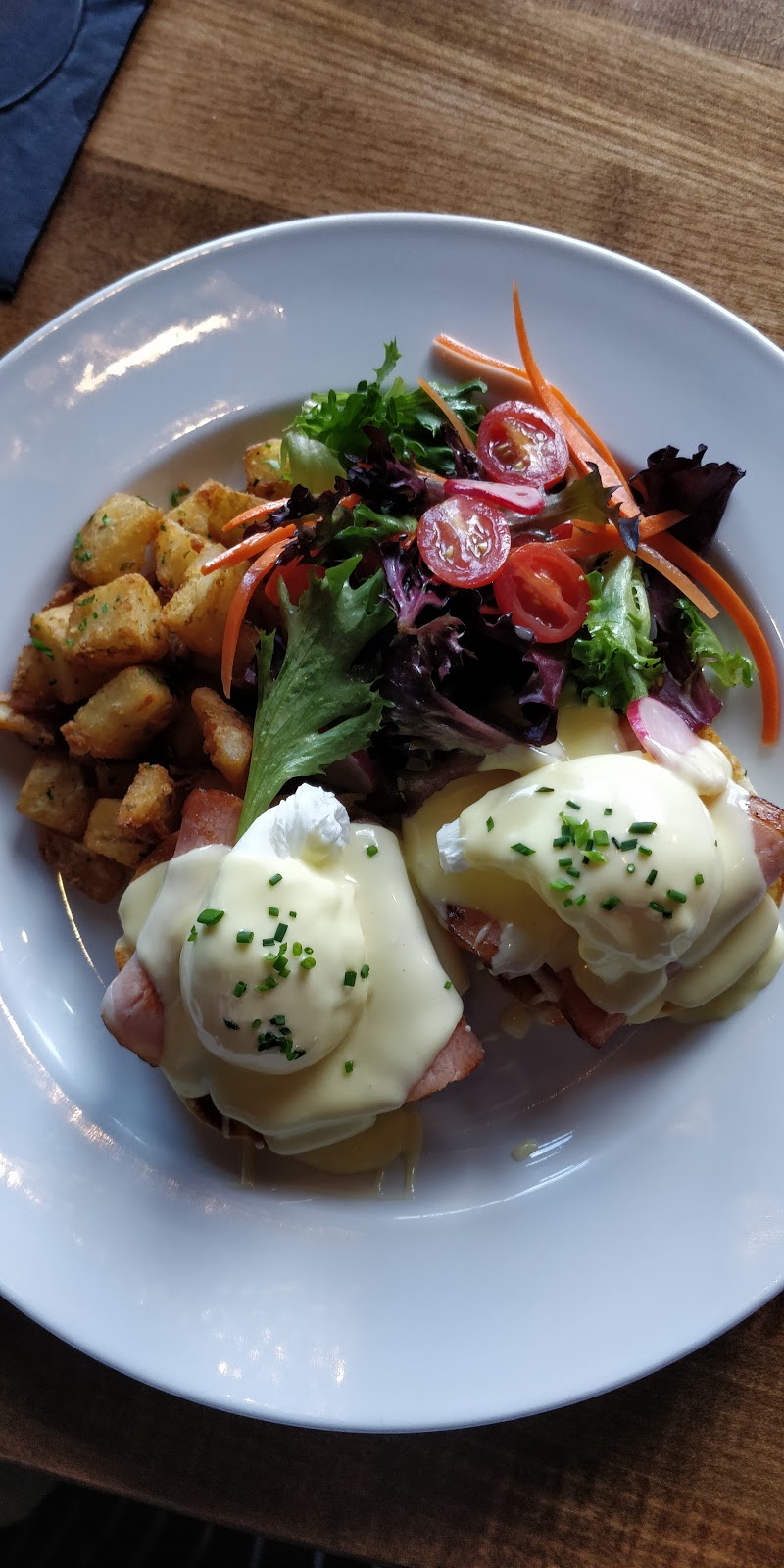 The Twisted Vine Kitchen and Bar | 15-2662 Austin Ave, Coquitlam, BC V3K 6C4, Canada | Phone: (604) 492-1927