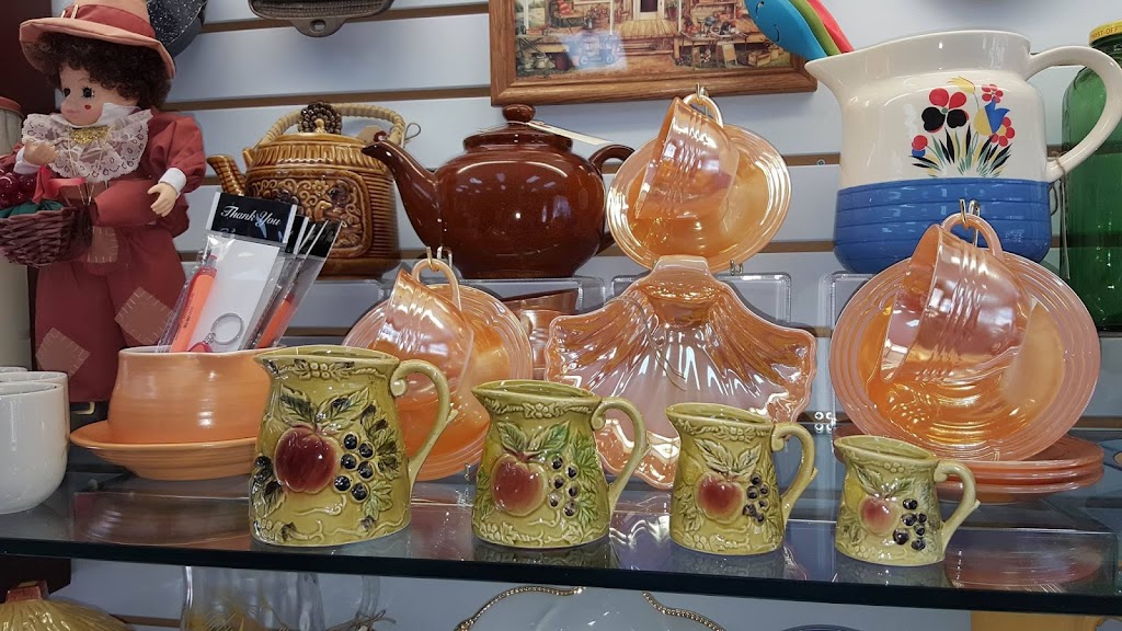 Grannys Antiques & Gifts | 7 Adam St, Antigonish, NS B2G 2G1, Canada | Phone: (902) 867-1177