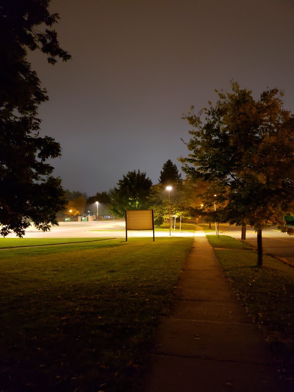John P. Robarts Public School | 84 Bow St, London, ON N5V 1B1, Canada | Phone: (519) 452-8270