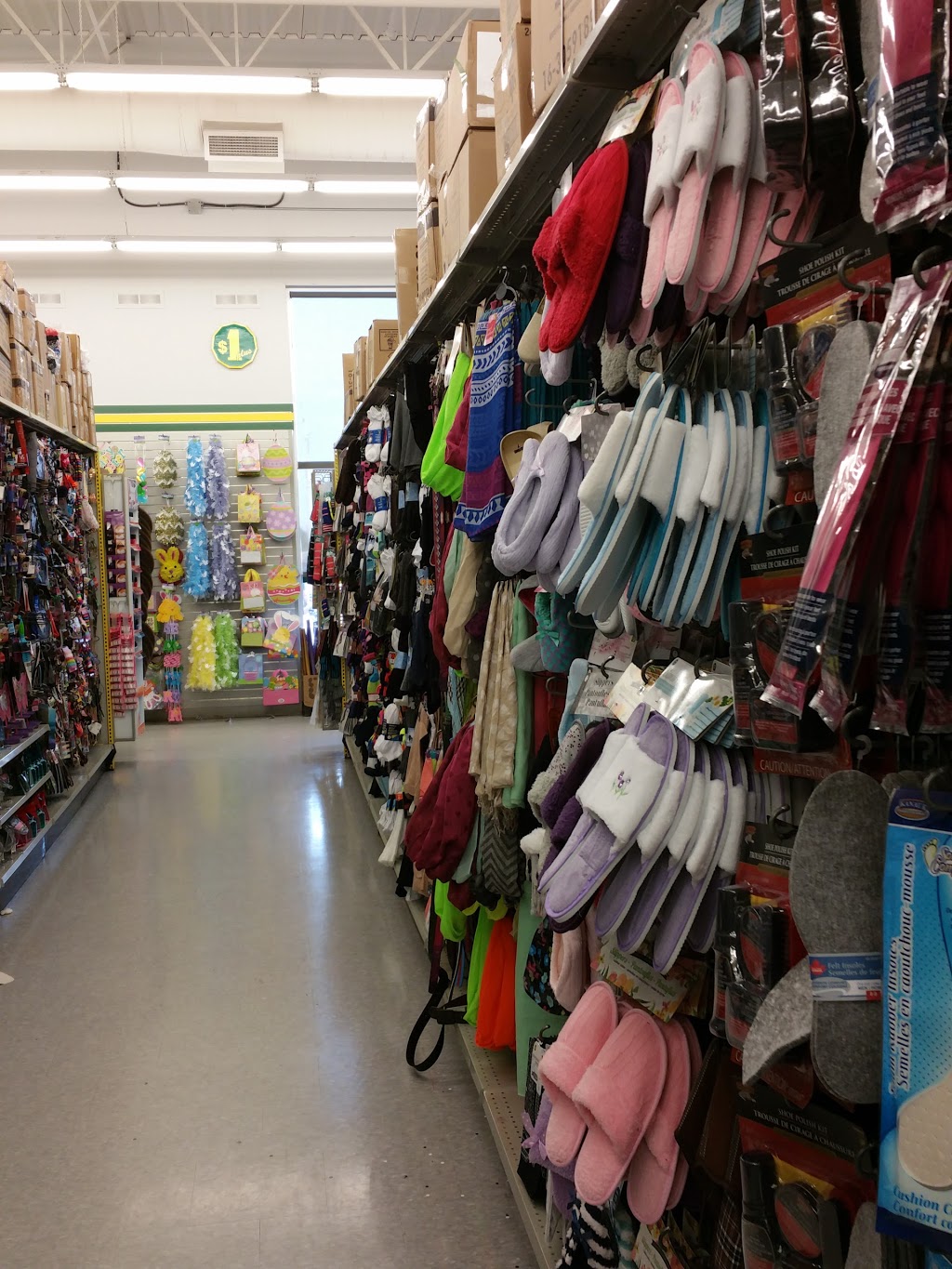 Dollarama | 330 Farmers Market Rd, Waterloo, ON N2V 0A5, Canada | Phone: (519) 746-3474