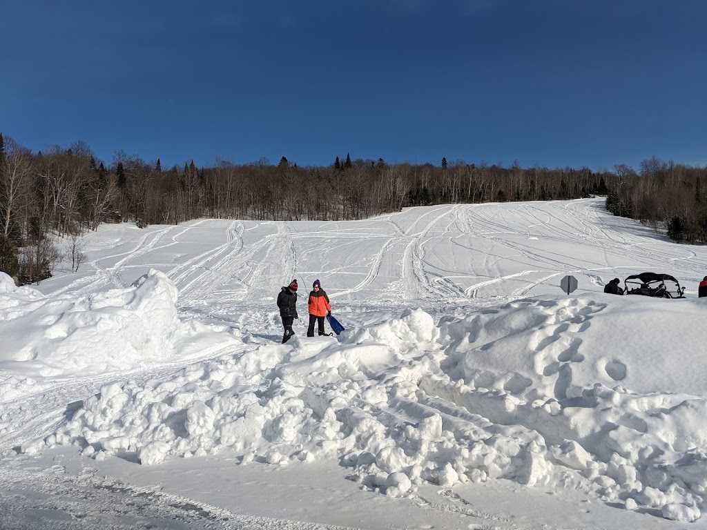 Camping Sainte-Véronique | 320 Ch du Tour du Lac Tibériade, Rivière-Rouge, QC J0T 1T0, Canada | Phone: (819) 275-2155