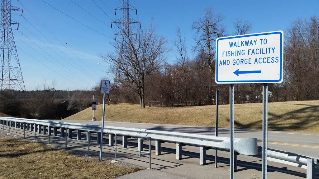 Fishing platform parking lot | Power Auth Srv Rd, Niagara Falls, NY 14305, USA