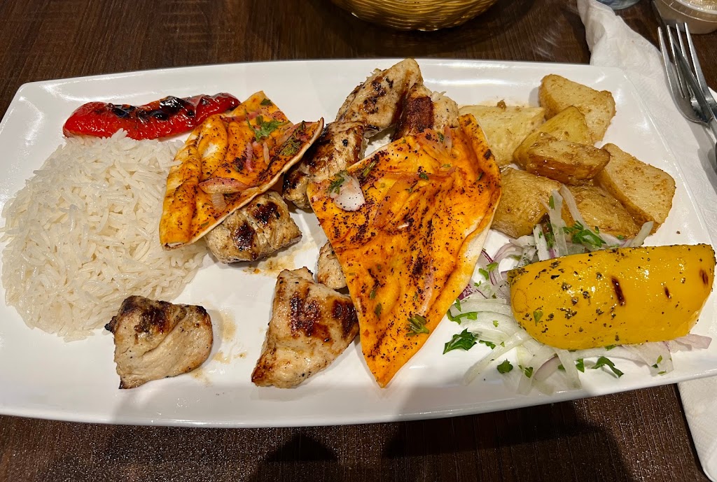 Nazareth restaurant | 550 Bd du Curé-Labelle, Sainte-Rose, QC H7L 4V6, Canada | Phone: (450) 937-4064