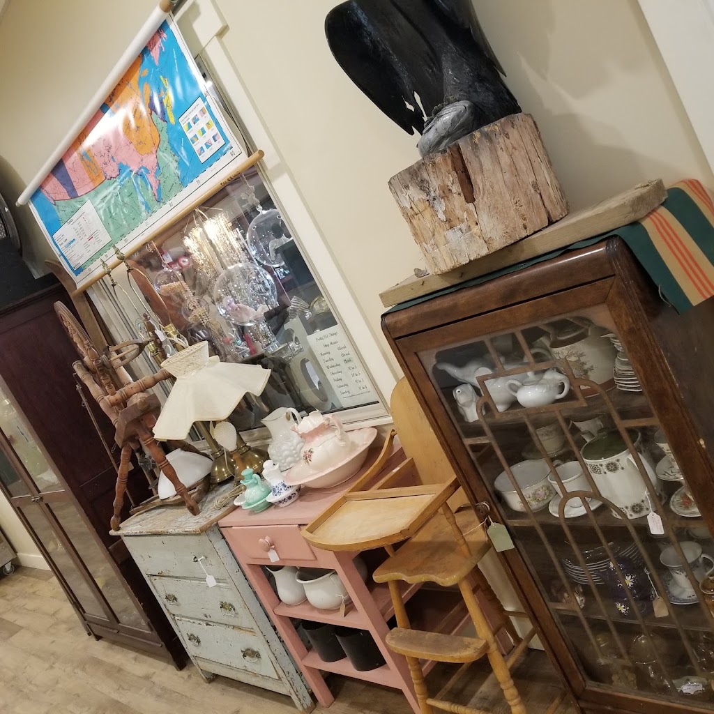 Pretty Old Things | 4957 Burns Ave, Canal Flats, BC V0B 1B0, Canada | Phone: (250) 919-3609
