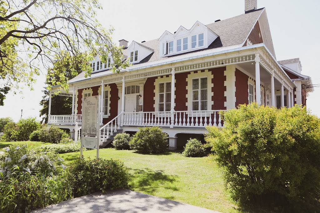 Apprendre Autrement | 2A Place de lÉglise, Saint-Jean-Port-Joli, QC G0R 3G0, Canada | Phone: (418) 598-9780
