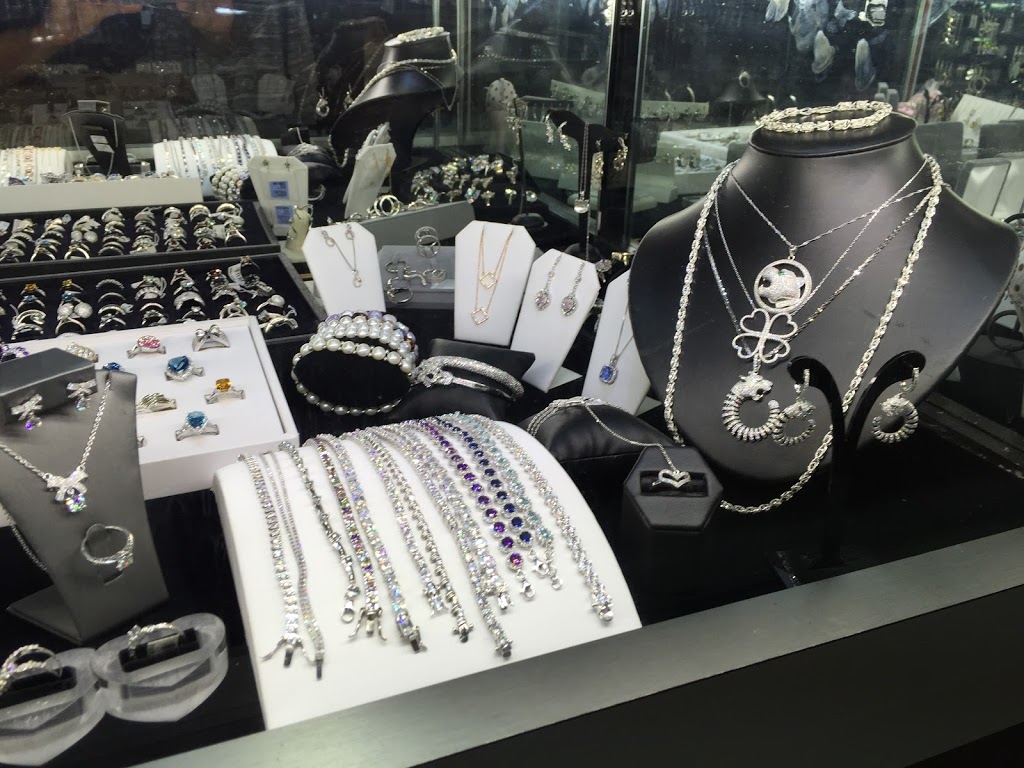 Bijouterie Del Moral Jewelers | 3565 Boulevard Taschereau Kiosque: 125, Saint-Hubert, QC J4T 2G2, Canada | Phone: (450) 812-6594