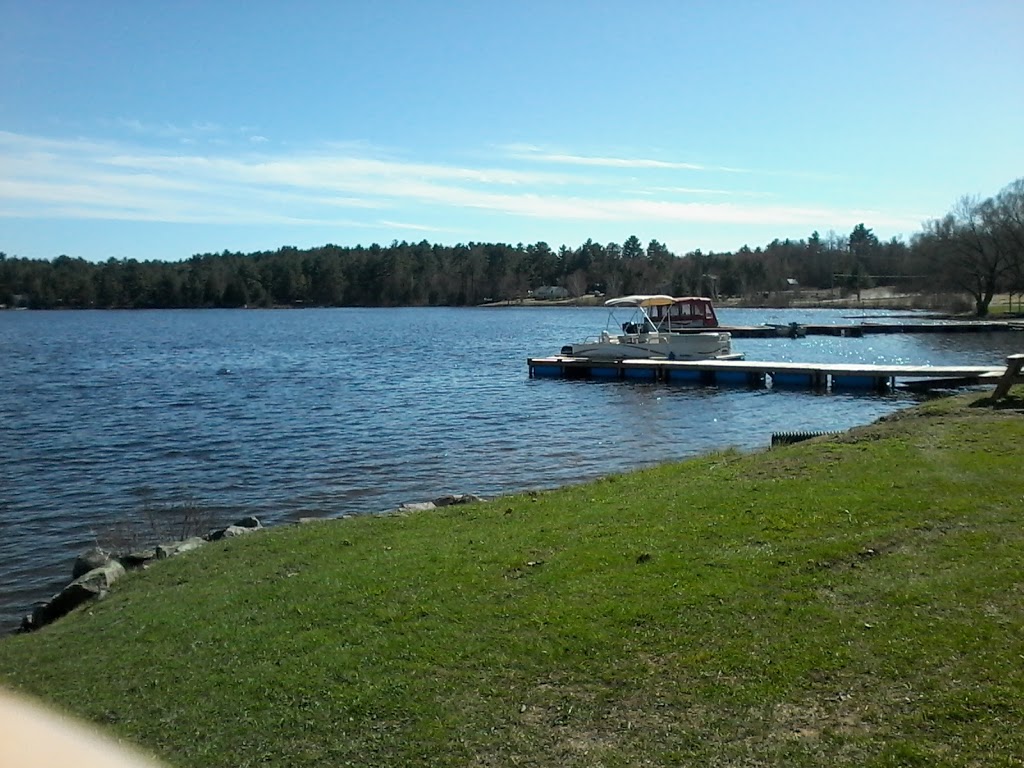 5 Fish Resort | 25 Whip Poor Will Rd, Alban, ON P0M 1A0, Canada | Phone: (705) 822-4428