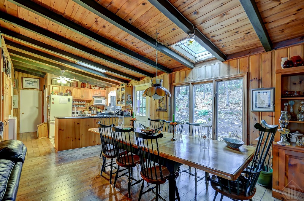Maria Tingey - Johnston & Daniel Rushbrook Realty, Brokerage | 118 Medora St, Port Carling, ON P0B 1J0, Canada | Phone: (705) 644-4808