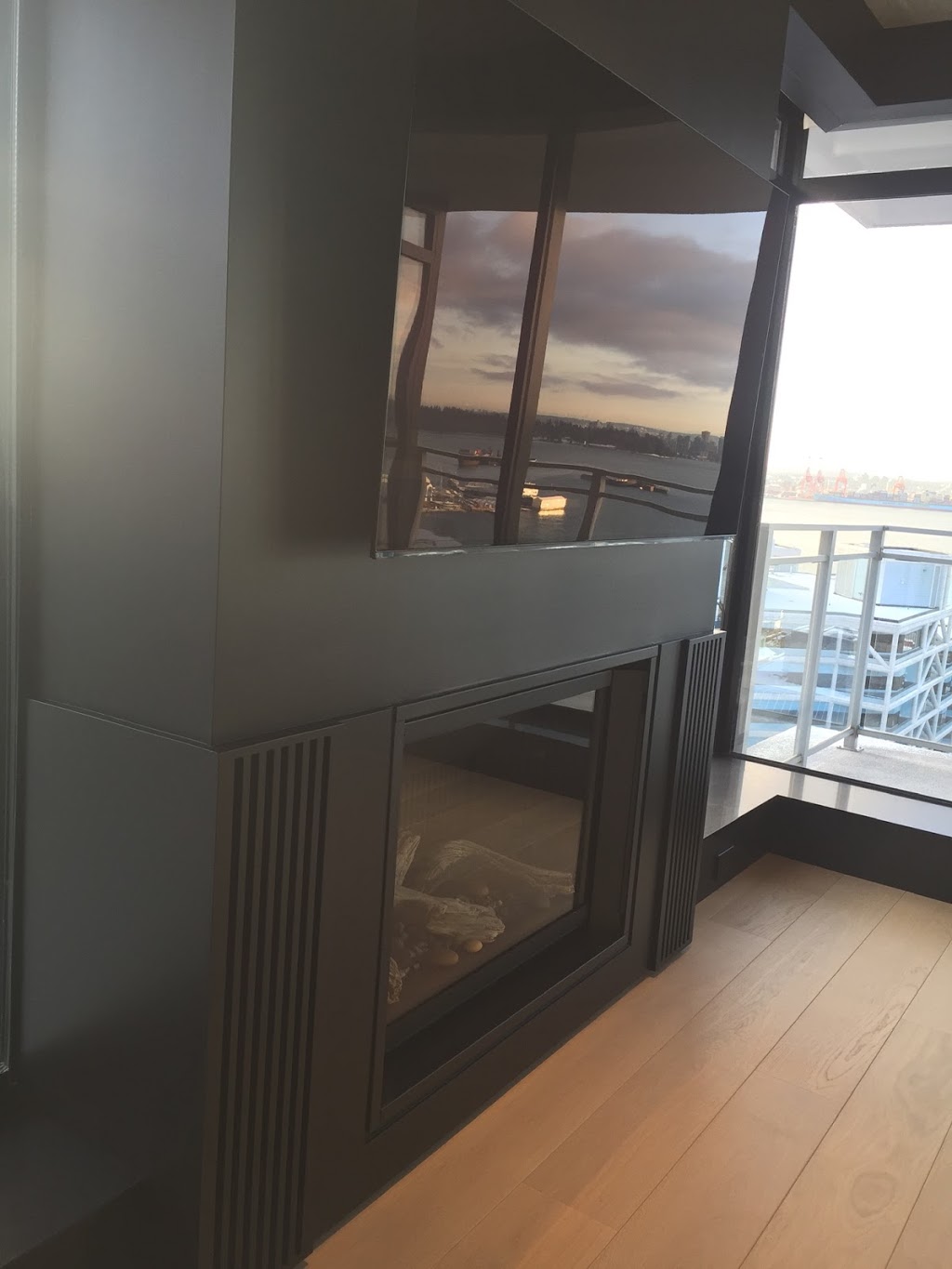LUX Mountain Homes | #7930, Halfmoon Bay, BC V0N 1Y1, Canada | Phone: (778) 866-4705