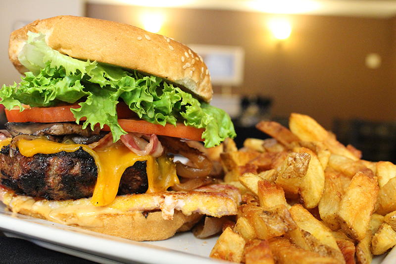 Frosty Pint Pub | 110 Ferguson Rd, Gravenhurst, ON P1P 1P7, Canada | Phone: (705) 687-4333