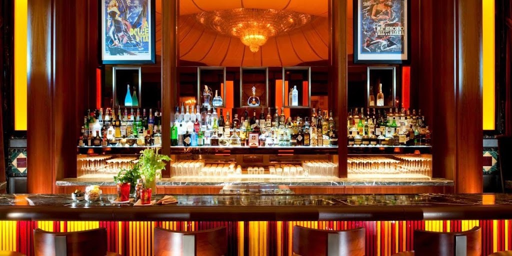 Grill On 26 at Hotel Rivera | 3515 26 St NE, Calgary, AB T1Y 7E3, Canada | Phone: (403) 454-1032