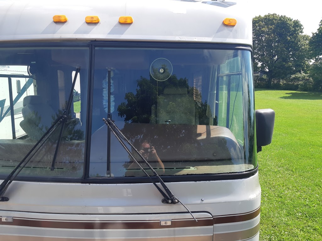 Division Auto Glass | 50 Roy Blvd Unit 1, Brantford, ON N3R 7K2, Canada | Phone: (226) 388-7046