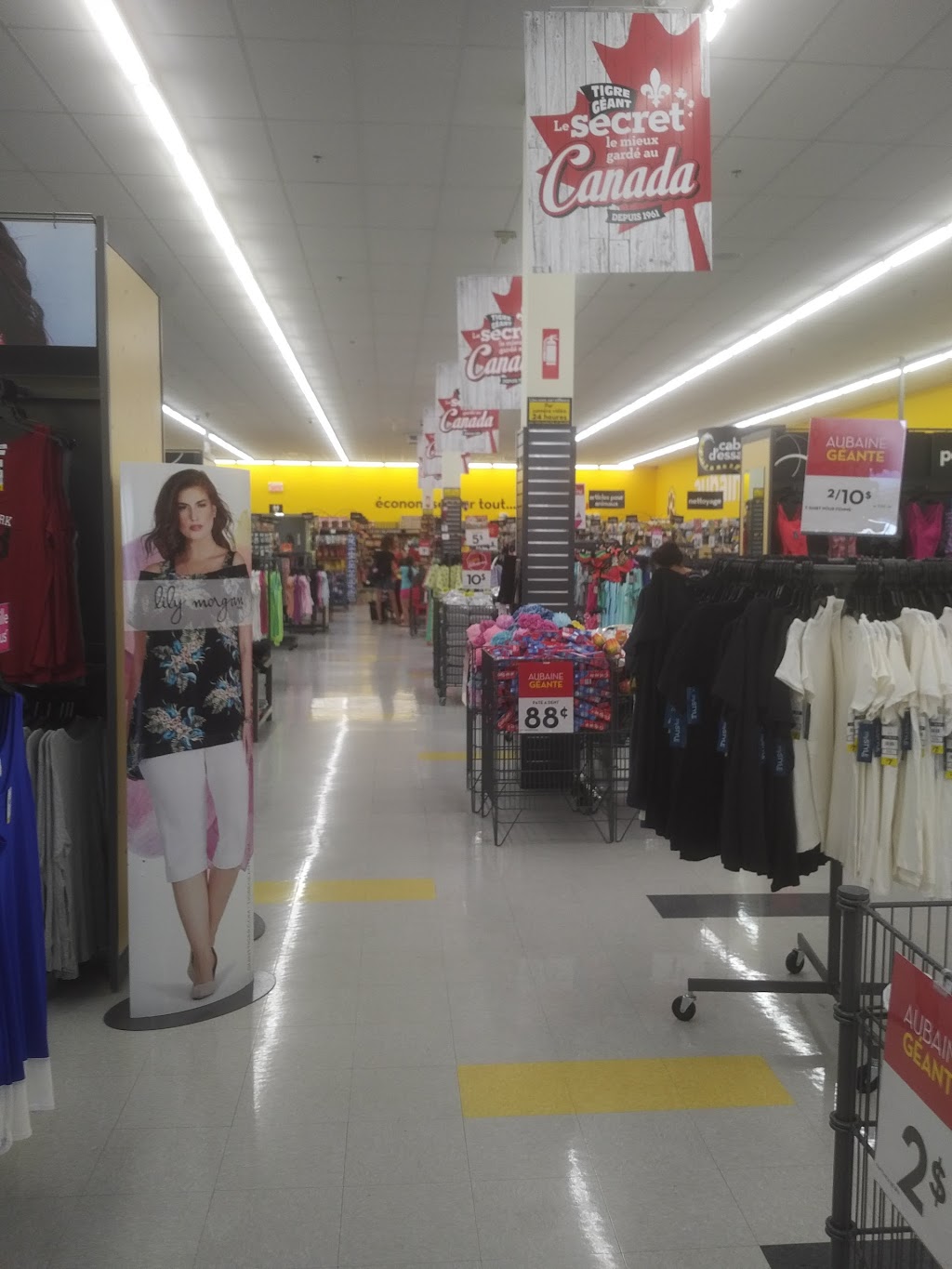 Tigre Géant | 3714 Ch. de Chambly, Longueuil, QC J4L 1N8, Canada | Phone: (450) 670-1141
