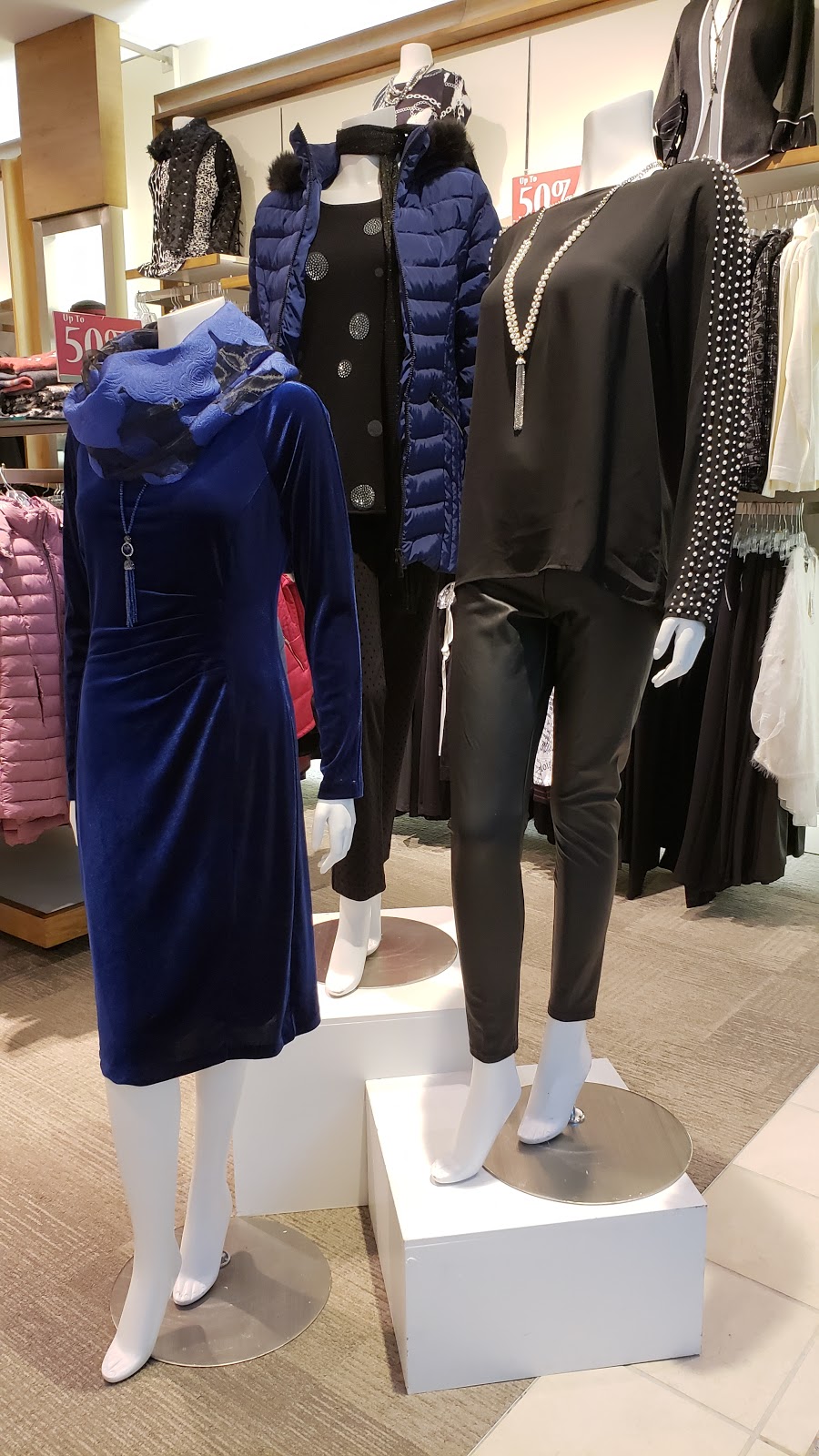 Zacks | 900 Maple Av, Burlington, ON L7S 2J8, Canada | Phone: (905) 632-0203