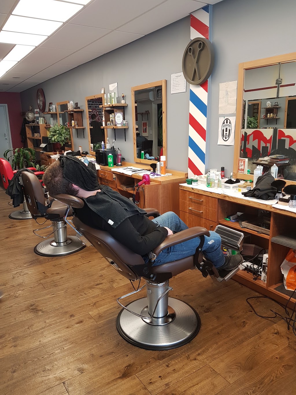 i BARBIERI | 3524 Bathurst St, North York, ON M6A 2C7, Canada | Phone: (416) 829-8127