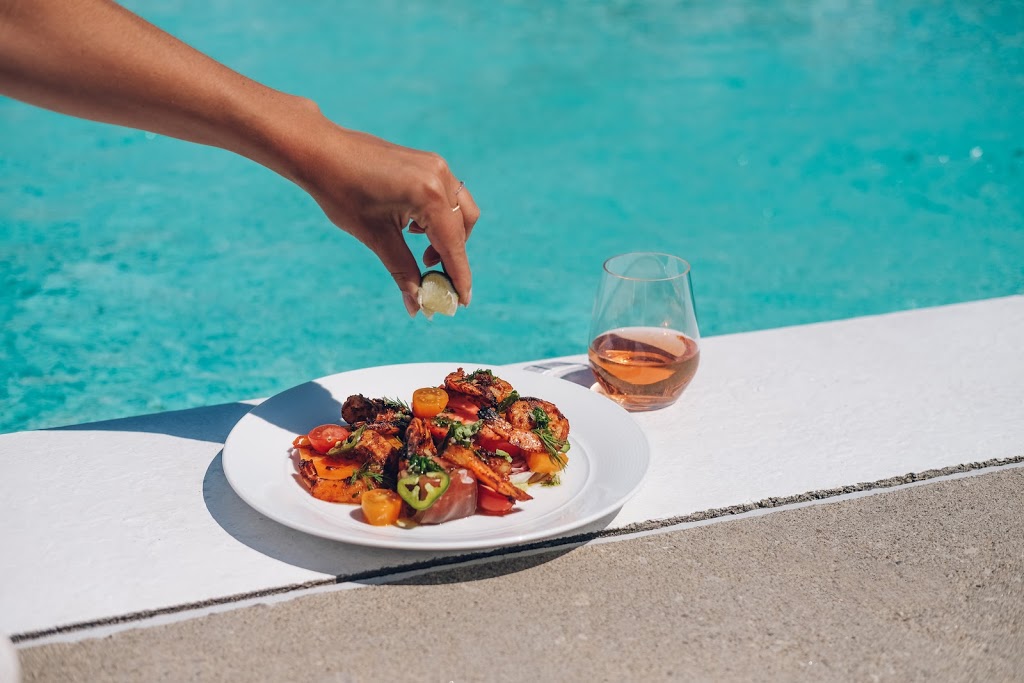 Cabana Waterfront Patio | 11 Polson St, Toronto, ON M5A 1A4, Canada | Phone: (416) 469-5655
