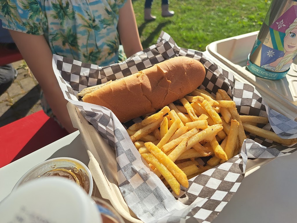 Clifford Snack Shack | 29 Elora St N Unit C, Clifford, ON N0G 1M0, Canada | Phone: (519) 327-4444