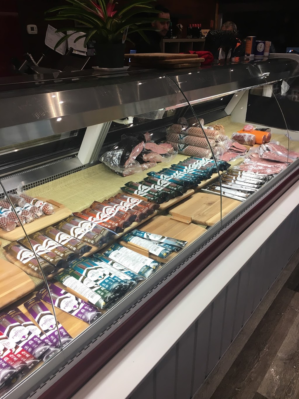 La Charcuterie Amsellem | 5450 Avenue Westminster N, Côte Saint-Luc, QC H4X 2A3, Canada | Phone: (514) 481-0003