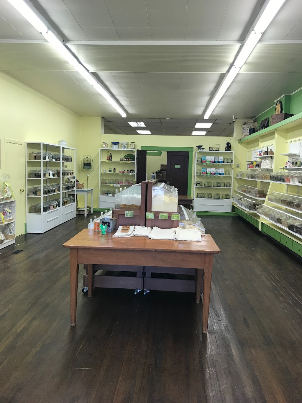 Oats and Honey Bulk Foods | 47 Durham St S, Madoc, ON K0K 2K0, Canada | Phone: (343) 472-1029