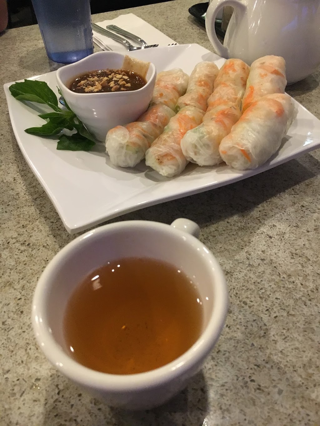Summer Roll Restaurant | 234 Primrose Dr, Saskatoon, SK S7K 6Y6, Canada | Phone: (306) 242-7655