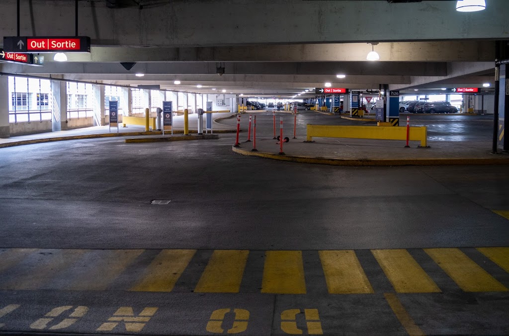 Terminal 3 Daily Park – Toronto Pearson | Terminal 3 Toronto AMF, Toronto, ON L5P 1C4, Canada | Phone: (416) 247-7678