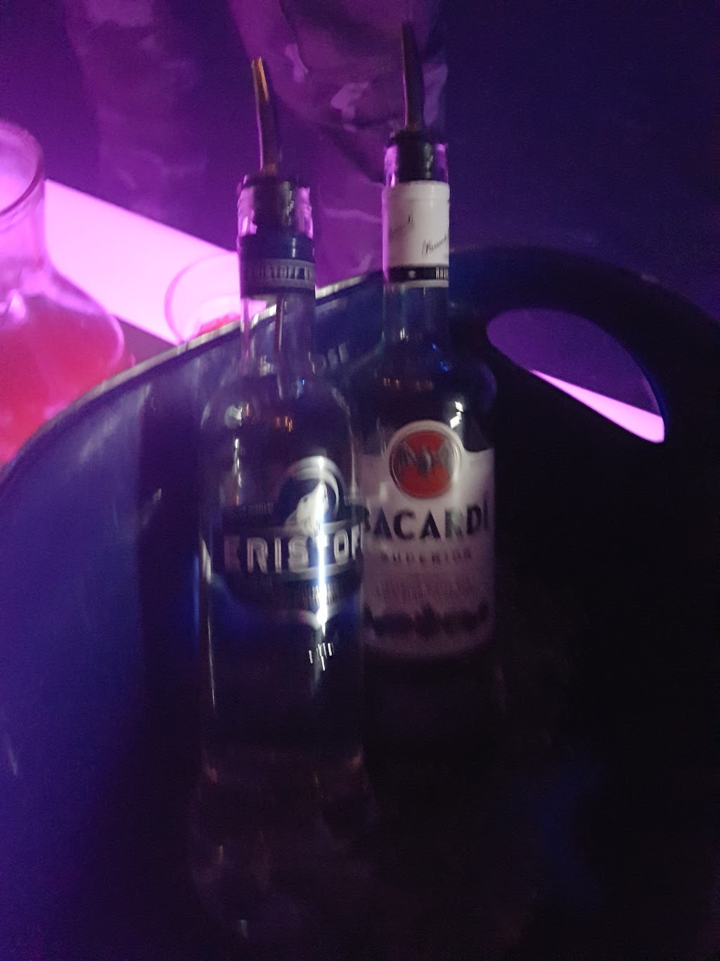 Moda Night Club | 4749 Keele St, North York, ON M3J 2N9, Canada | Phone: (416) 739-6632