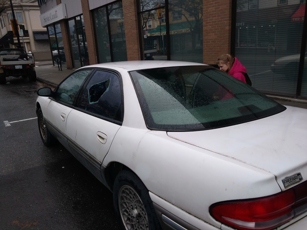 Novus Glass Abbotsford Mobile | 3060 275a St, Aldergrove, BC V2T 7K1, Canada | Phone: (604) 856-6550