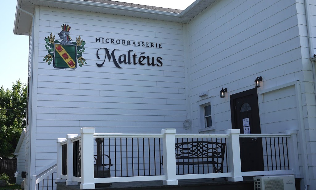 Microbrasserie Maltéus | 5 Rue Victoria E, Salaberry-de-Valleyfield, QC J6T 2L1, Canada | Phone: (450) 747-0315
