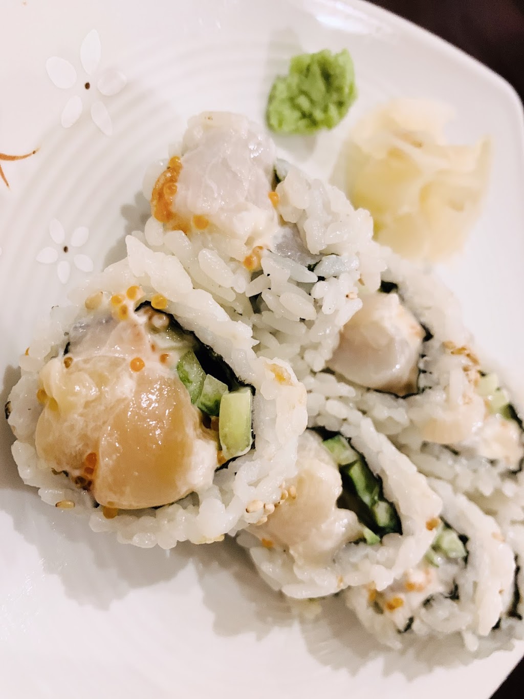 Mauna Sushi | 14839 108 Ave, Surrey, BC V3R 1W2, Canada | Phone: (604) 930-2949