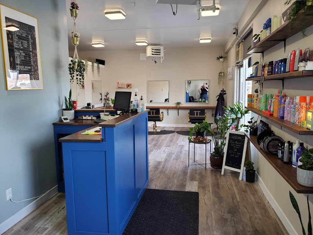 Rundle Roots Salon | 3407 107 Ave, Edmonton, AB T5W 0C8, Canada | Phone: (780) 818-2479