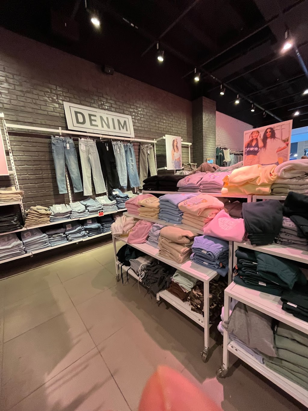Ardene | 419 King St W #2005, Oshawa, ON L1J 2K5, Canada | Phone: (905) 448-5310