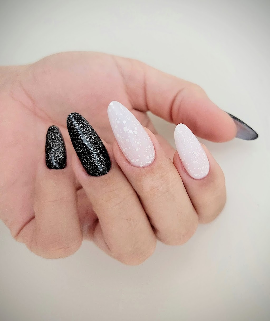Nail Delight with Elvira | 146 Erickson Dr, Red Deer, AB T4R 2C3, Canada | Phone: (403) 506-5188