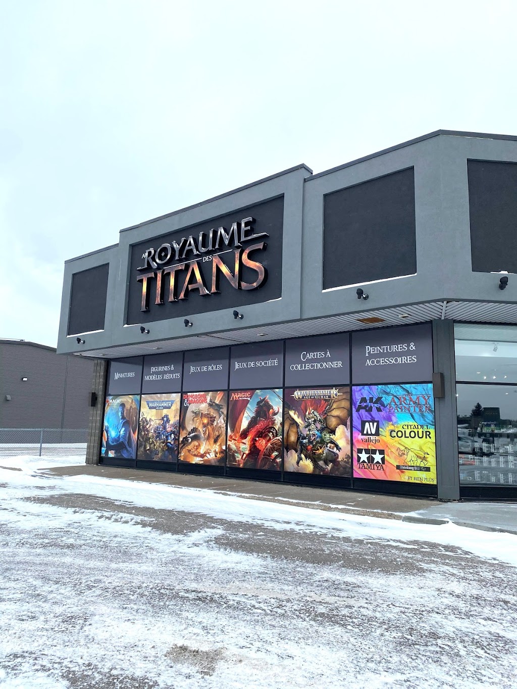 Au Royaume du Titans - Chicoutimi | 1445 Rue Des Champs-Élysées, Chicoutimi, QC G7H 6J2, Canada | Phone: (418) 973-1491