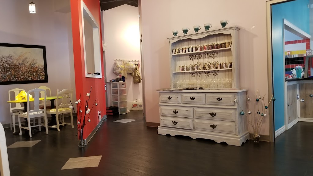ICE BAR Cafe | 10 Simcoe St N, Oshawa, ON L1G 4R8, Canada | Phone: (905) 550-3669