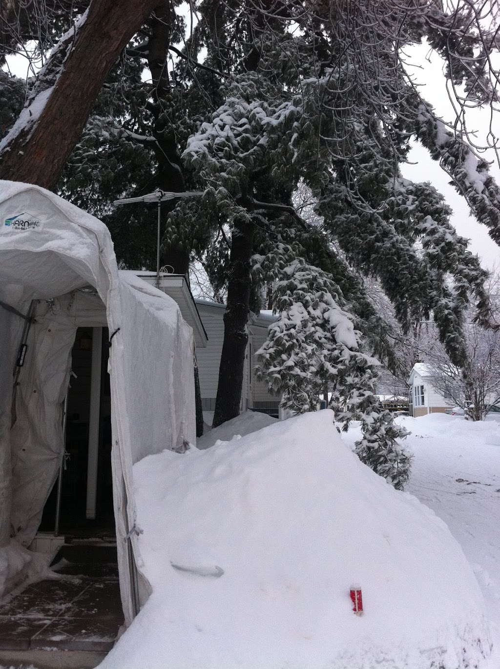 Lac Lafontaine | Camping VR et chalets Parkbridge | 1100 Boulevard du Grand Héron, Saint-Jérôme, QC J5L 1G2, Canada | Phone: (450) 431-7373