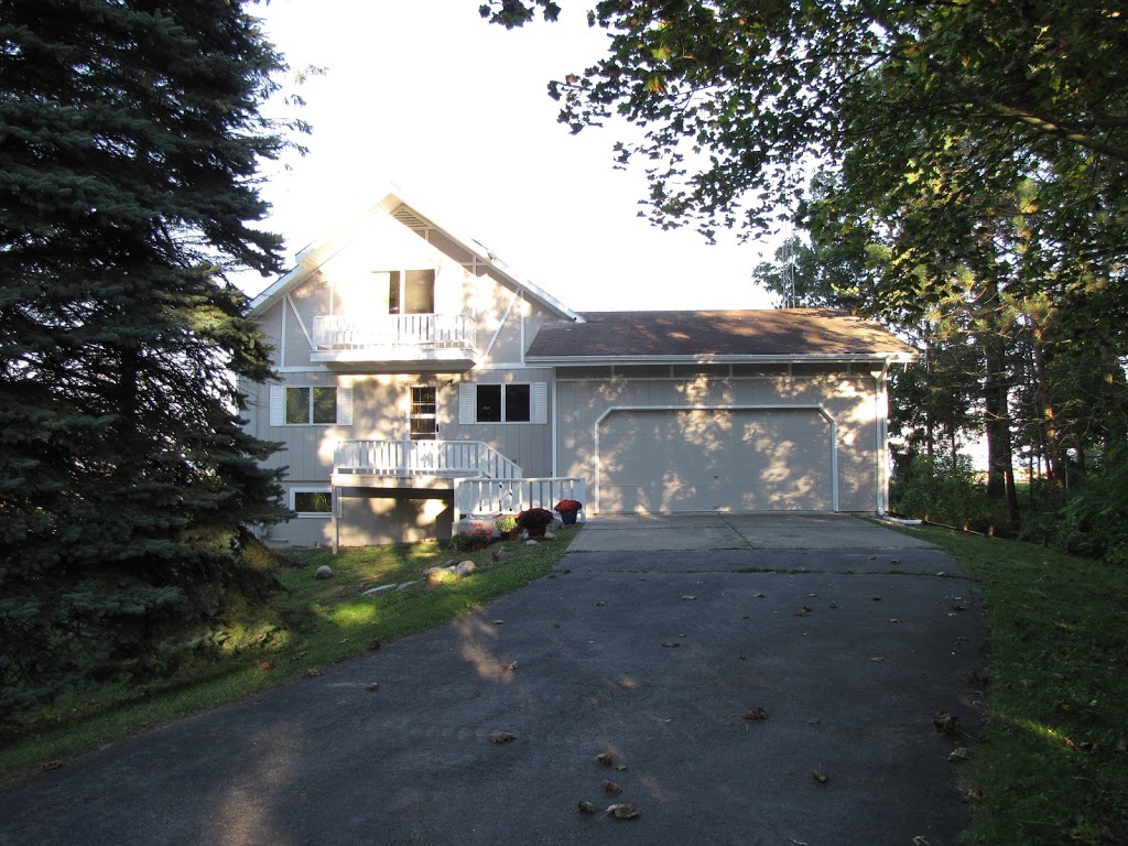 Michigan Beach House Vacation Rental | 144 N Ridge Rd, Port Sanilac, MI 48469, USA | Phone: (586) 201-6148