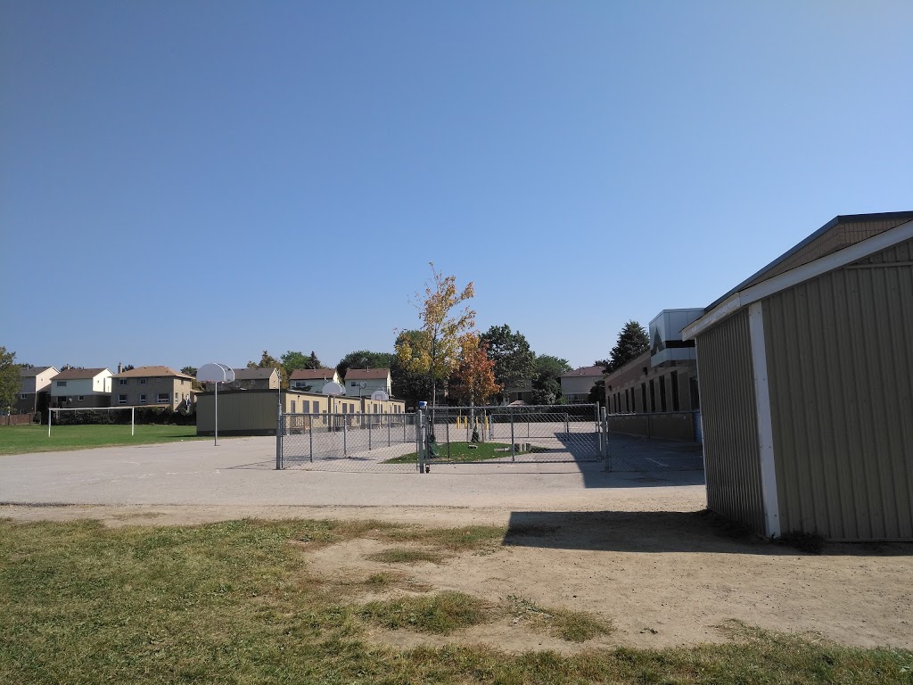 Bellwood Public School | 30 Bellwood Dr, Whitby, ON L1M 8M4, Canada | Phone: (905) 436-0098