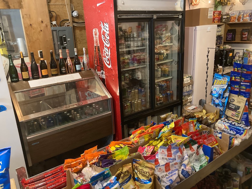 Savary Island General Store | 2801 Vancouver Blvd, Lund, BC V0N 2G0, Canada | Phone: (604) 414-7849