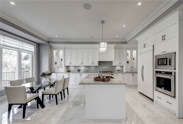 Mayfair Homes | 2 Thorncliffe Park Dr #33, East York, ON M4H 1G9, Canada | Phone: (416) 949-5050