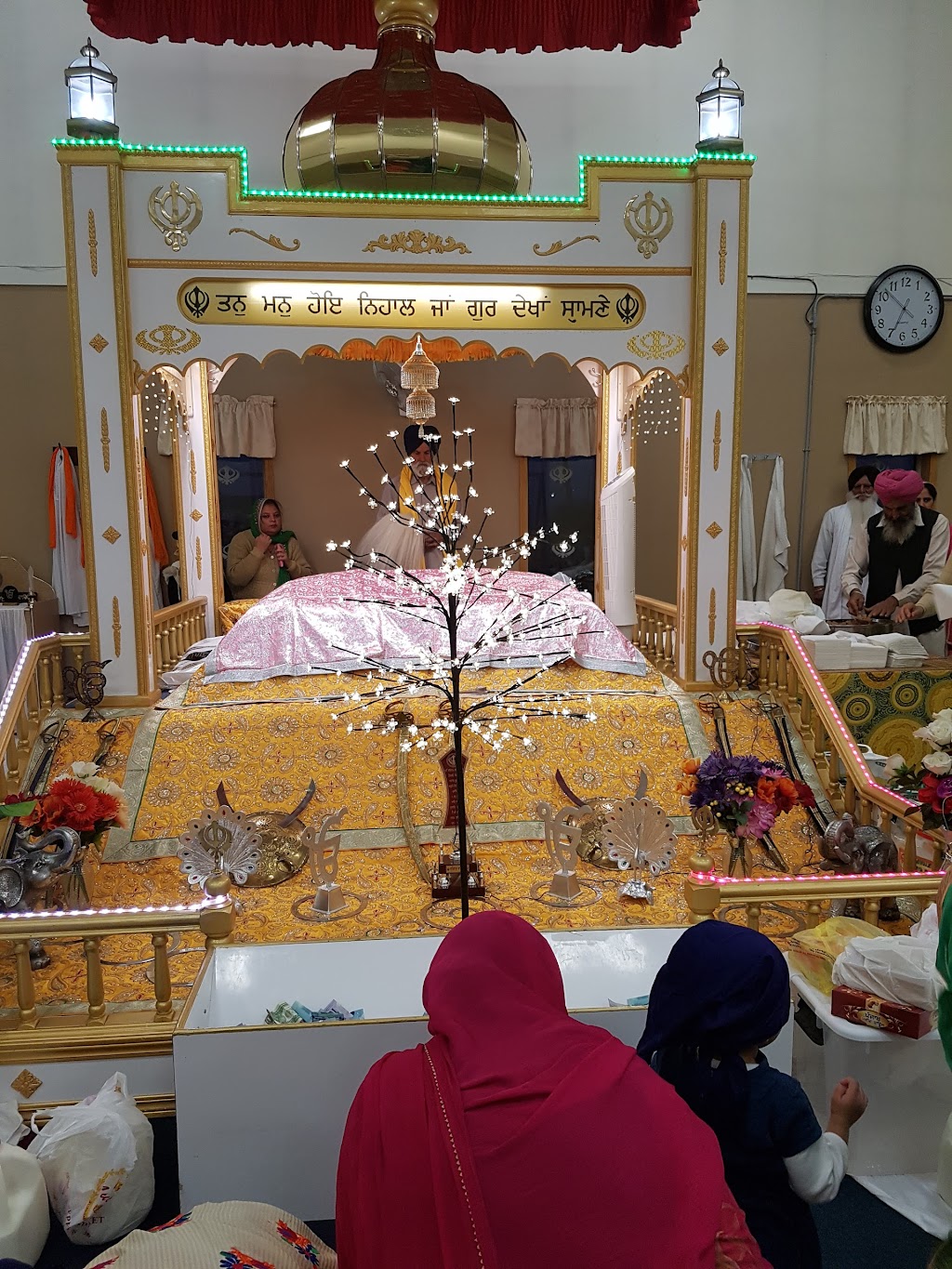 Gurdwara Kalgidhar Darbar | 2762 King Edward St, Winnipeg, MB R2R 2R2, Canada | Phone: (204) 633-7777