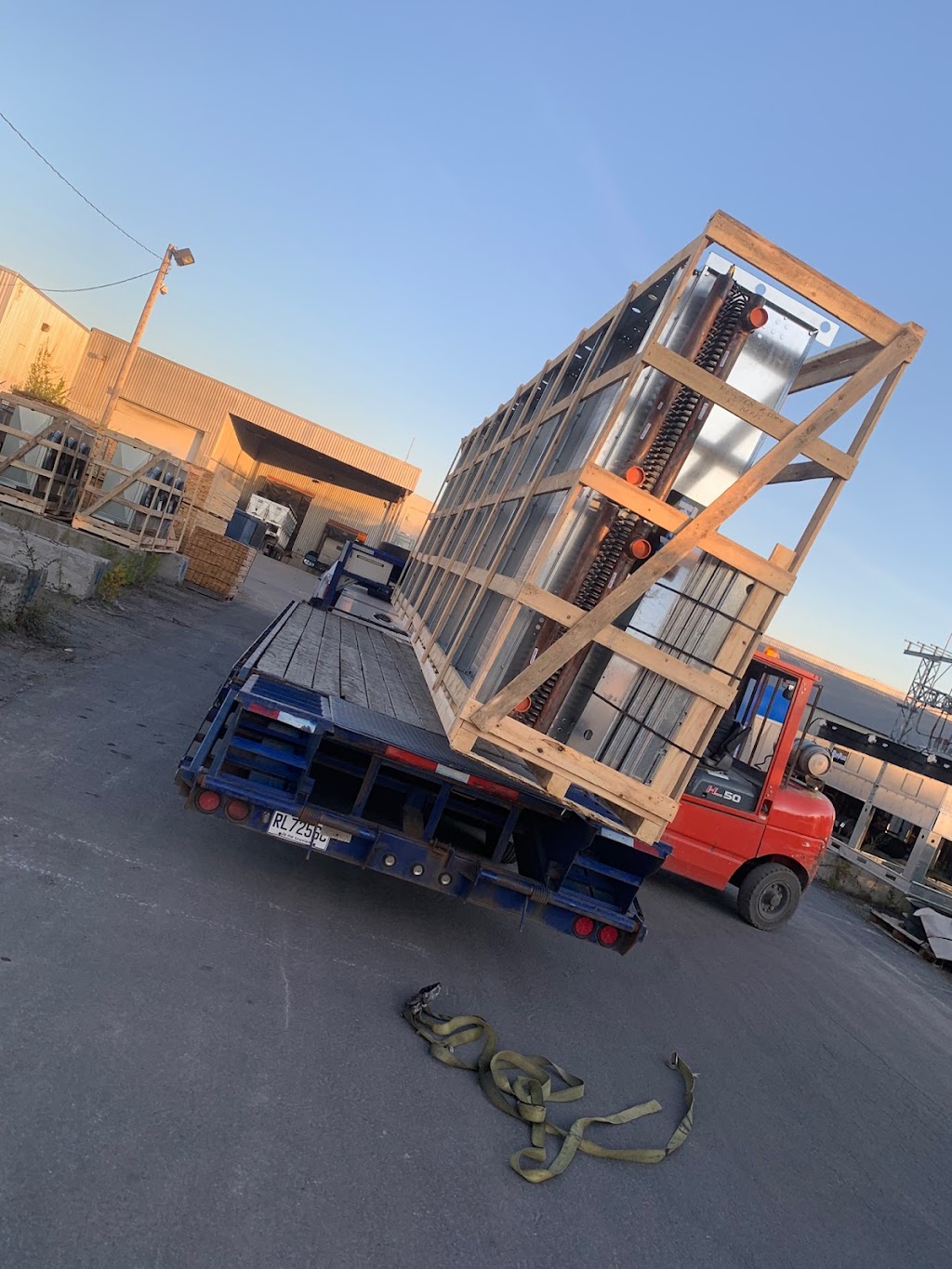 A & L Transport | 123 Rue Louis Lepage, Sainte-Thérèse, QC J6W 2S6, Canada | Phone: (438) 831-4224